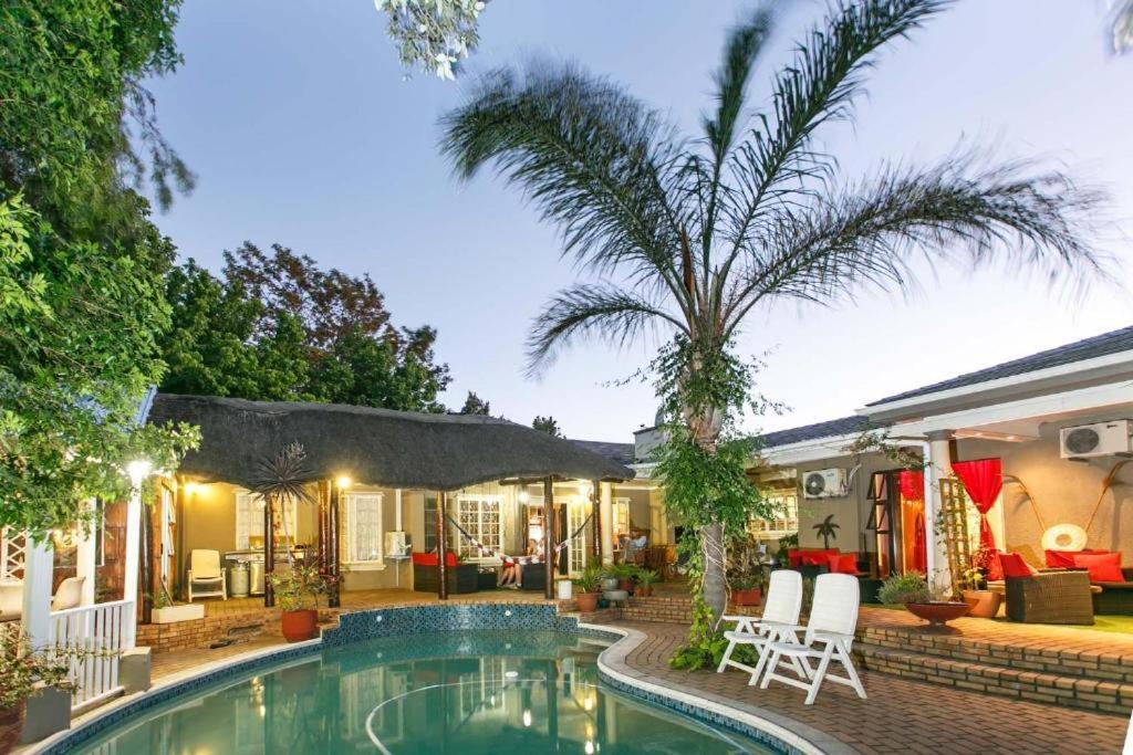 Sunbell Ventures Guesthouse Cape Town Eksteriør bilde